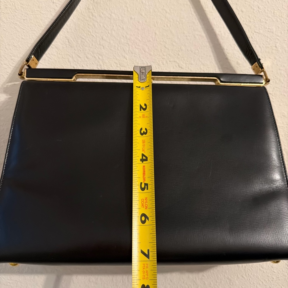 Vintage Sophisticated Black Leather Shoulder Bag Genuine Leather Medium Size - Picture 7 of 16